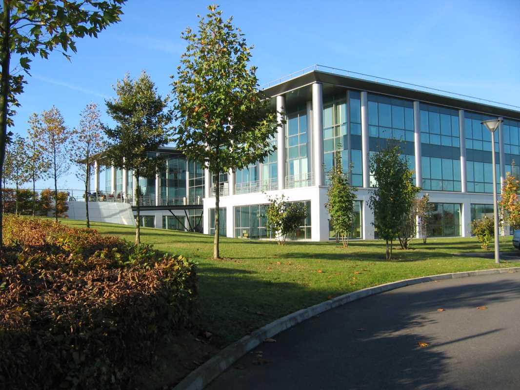 150 Rue De La Belle étoile 95700 Roissy En France