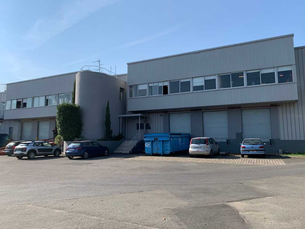 Location Entrepôts HERBLAY (95220) | 3181 m² | 157874
