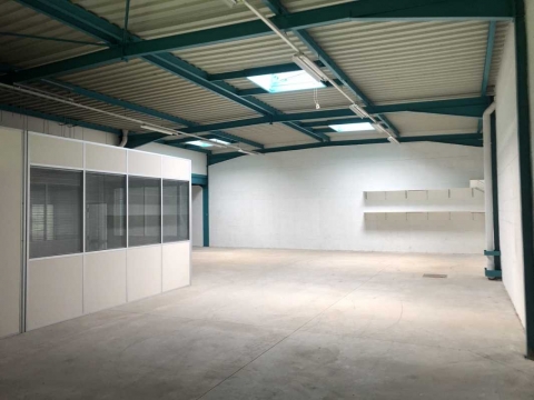 Location Locaux d'activité TREMBLAY-EN-FRANCE - Photo 4