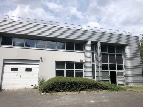 Location Locaux d'activité TREMBLAY-EN-FRANCE - Photo 1