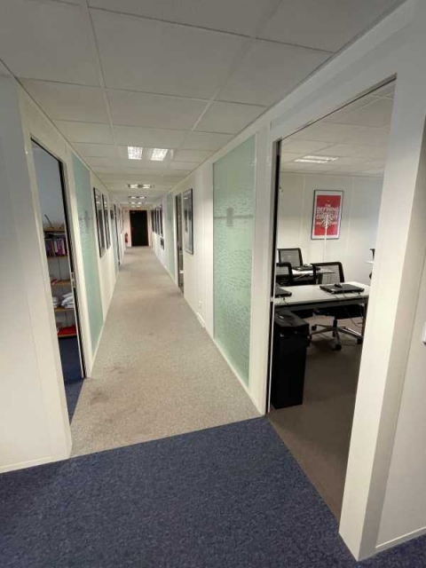 Location Bureaux NANTERRE - Photo 9