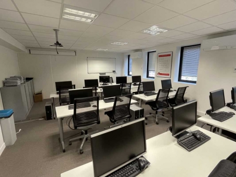Location Bureaux NANTERRE - Photo 7