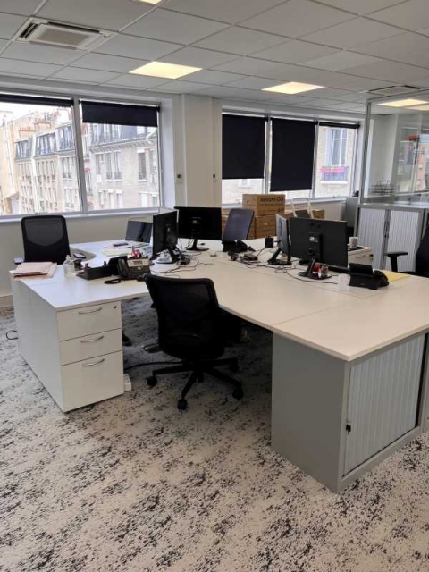 Location Bureaux VINCENNES - Photo 8