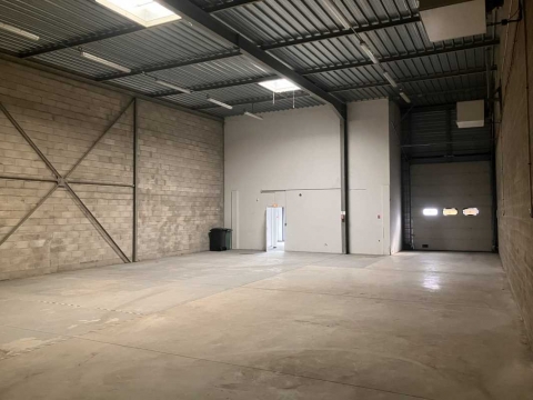 Location Locaux d'activité TREMBLAY-EN-FRANCE - Photo 4