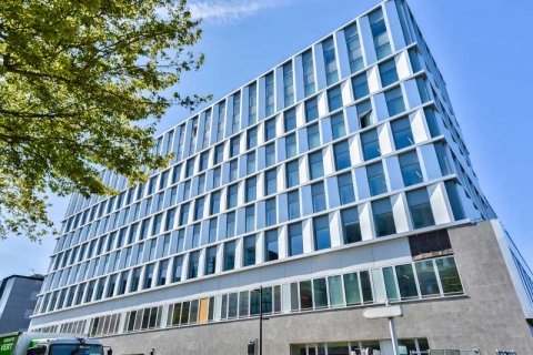 Location Bureaux MONTIGNY-LE-BRETONNEUX - Photo 1