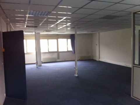 Location Activités et Bureaux LES-ULIS - Photo 2