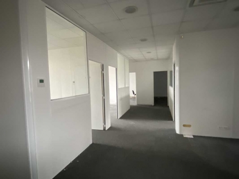 Location Bureaux et Activités EVRY-COURCOURONNES - Photo 4