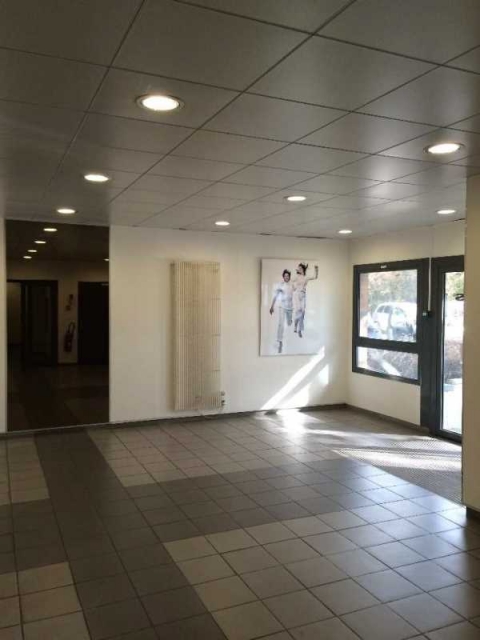 Location Bureaux VELIZY-VILLACOUBLAY - Photo 4