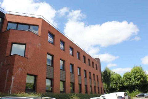 Location Bureaux MONTIGNY-LE-BRETONNEUX - Photo 3