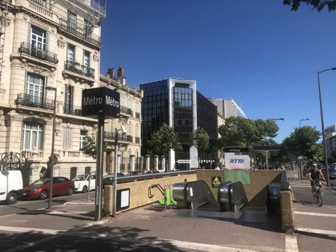 Location Bureaux MARSEILLE - Photo 1