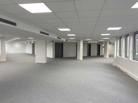 Location Bureaux COLOMBES - Photo 6