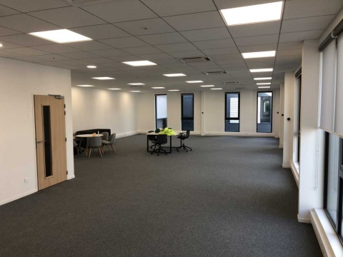 Location Locaux d'activité LE-BOURGET - Photo 5