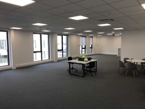 Location Locaux d'activité LE-BOURGET - Photo 6