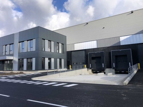 Location Locaux d'activité LE-BOURGET - Photo 1