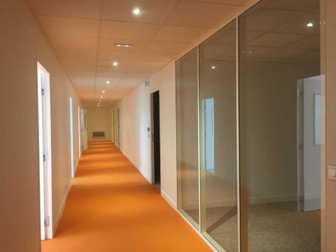 Location Bureaux MONTIGNY-LE-BRETONNEUX - Photo 8