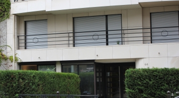 BOULOGNE-BILLANCOURT (92), une société achète un plateau de bureaux.